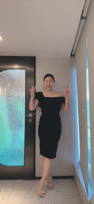 会唱歌的女人的第一张照片--海南王婆说媒